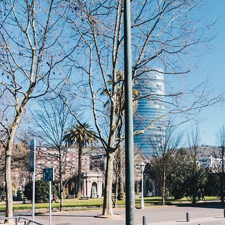 Gran Via Apartment By People Rentals Bilbao Exteriör bild
